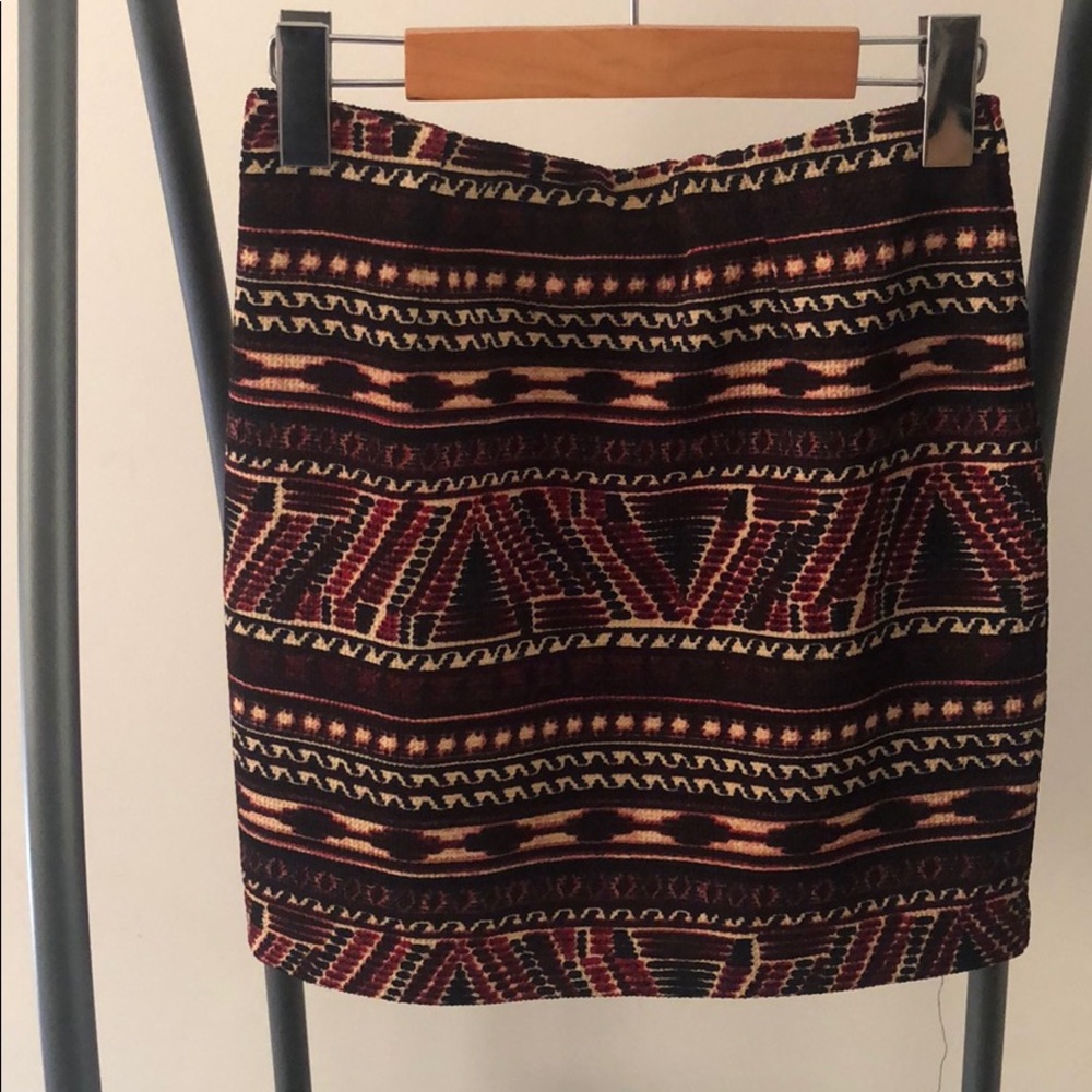 Dynamite Skirt